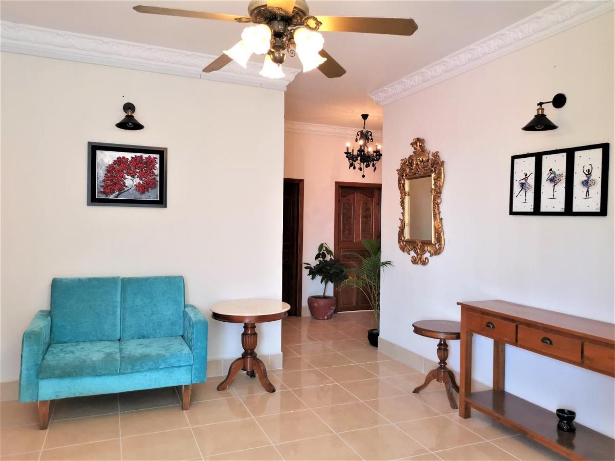 Villa Paradiso Phnom Penh Bagian luar foto